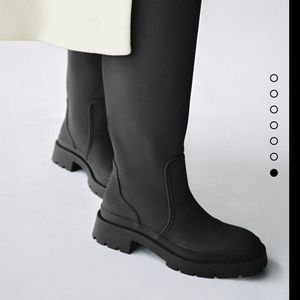Zara low heel rubberized boots